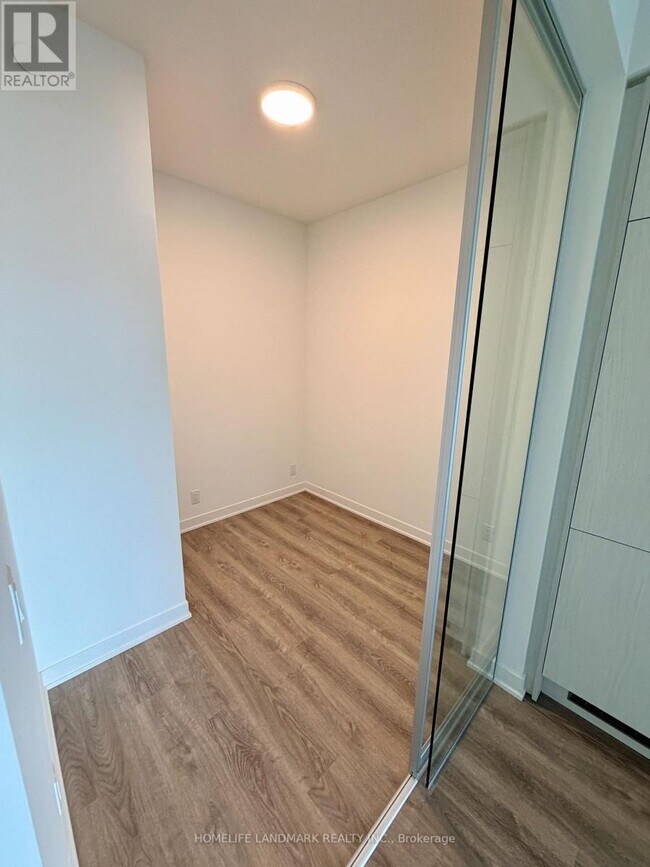 Photo - 180 Front St E Unité 3208