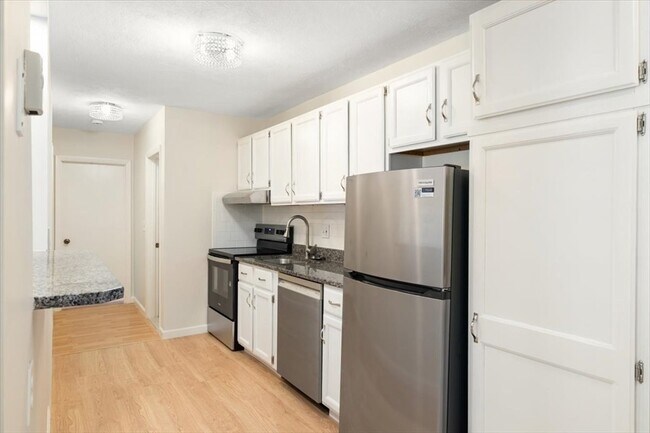 Photo - 176 Swanson Rd Unit 307