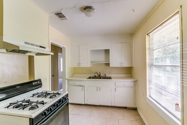 Photo - 505 S 4th St