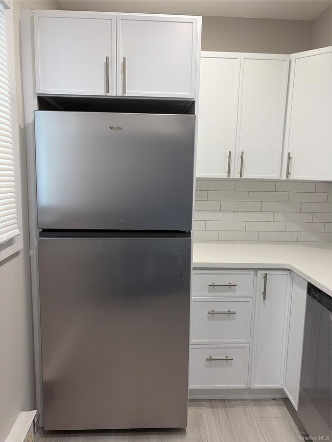 99-105 W Hoffman Ave Unit B