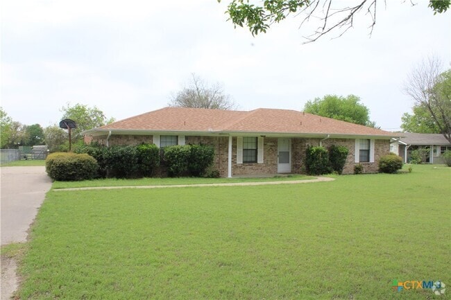 Building Photo - 2226 University Dr Rental