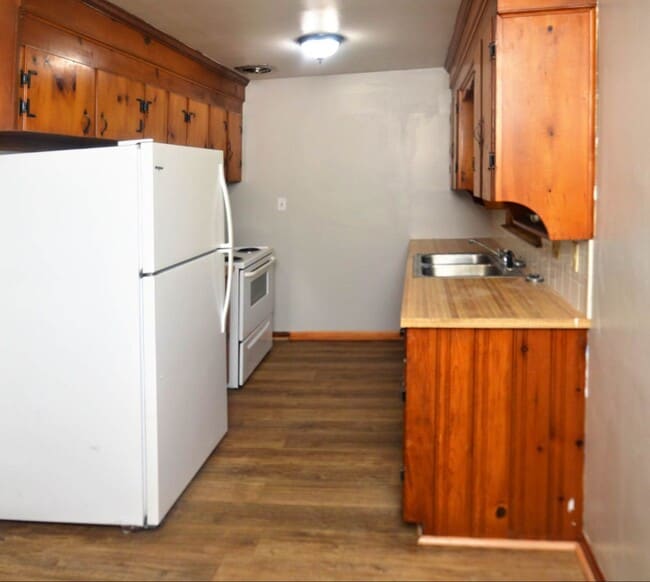 Photo - 3 BR Home in Madison Heights Available Imm...
