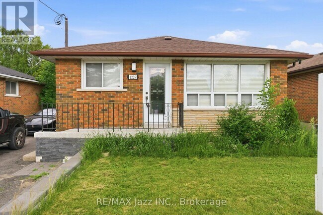 Photo - 1235 Somerville St