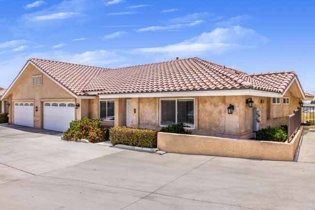 Photo - 16201 Viho Rd