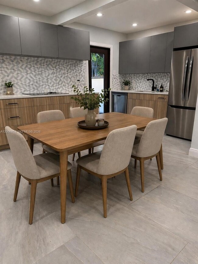 Photo - 423 NW 32nd Pl