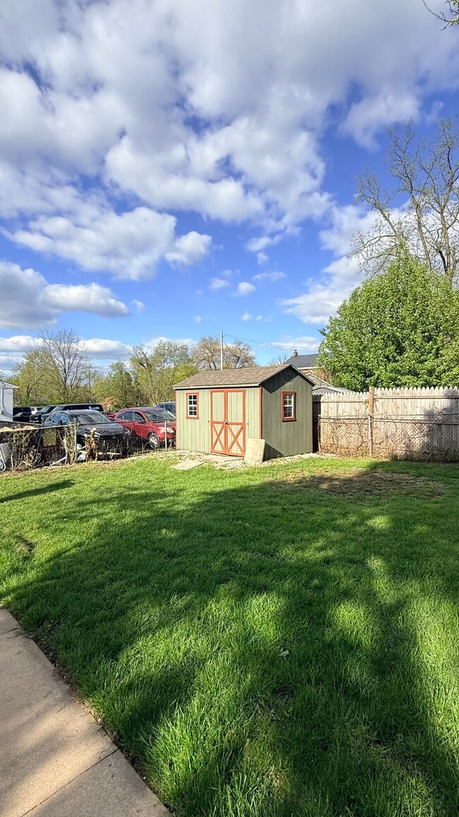 Photo - 1631 Mount Rose Ave