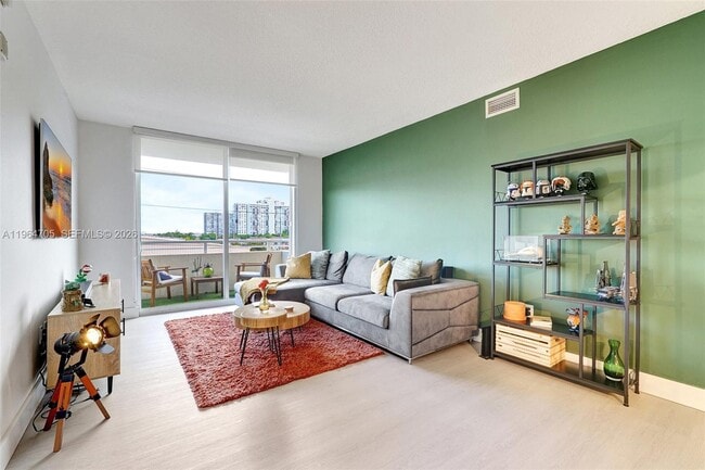 Photo - 18800 NE 29th Ave Unit 517