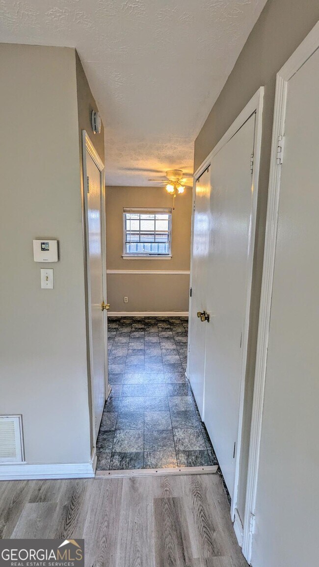 Photo - 1235 Riverside Dr Unit F5