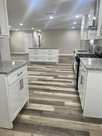 Photo - 1732 Sheffield Pl