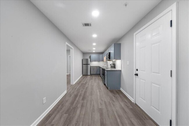Photo - 5399 Northland Dr NE Unit 303