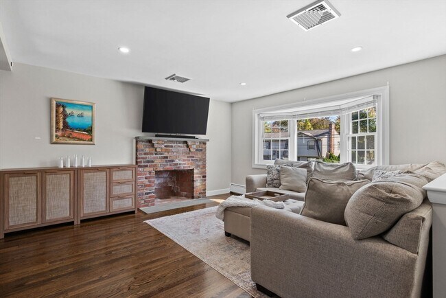 Photo - 193 Bonham Rd