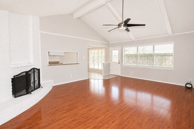 Photo - 13511 Brook Hollow Dr