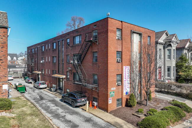 Building Photo - 4909 CENTRE AVE Rental