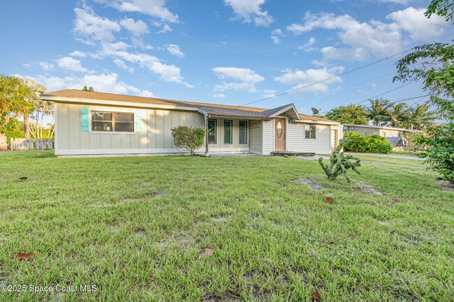 Photo - 2155 Palm Ave