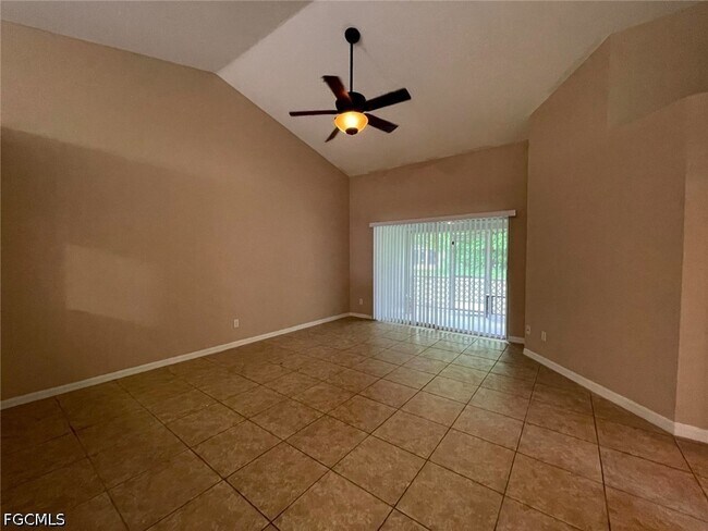 Photo - 906 Cape Coral Pkwy W