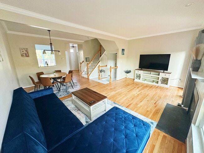 Photo - 45537 Lake Haven Ter