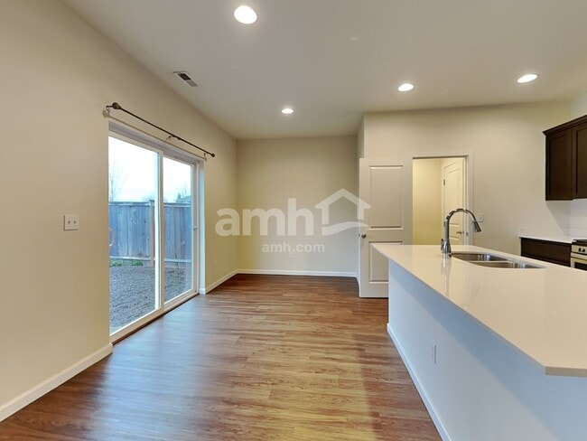 Photo - 2183 NW Woodland Dr