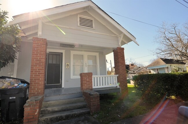 Photo - 1602 Lee St