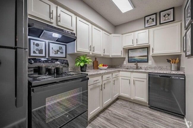 1 dormitorio cocina - Pike Place KY Apartments and Townhomes