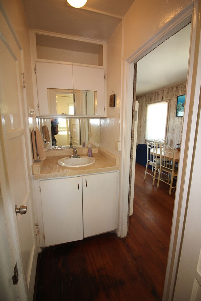 Photo - 711 Seagirt Ct House