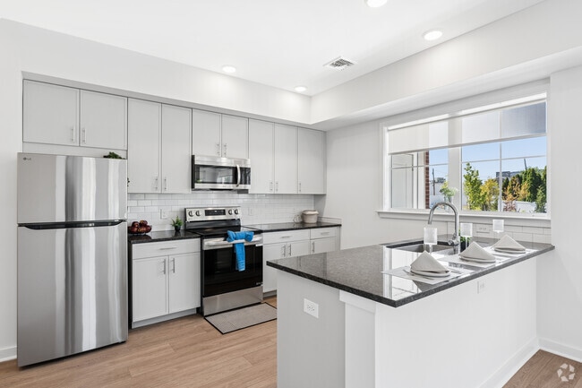 2BR, 2BA - 1,115SF - Kitchen - Station at Hatboro