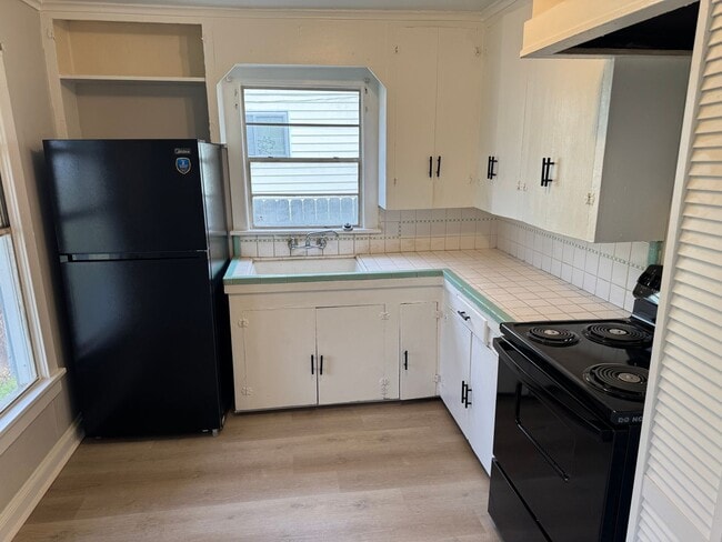 Photo - 701 Whittington St