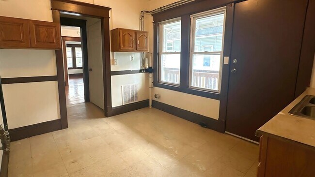 Photo - 58 Lester St Apartamento Unidad 1L