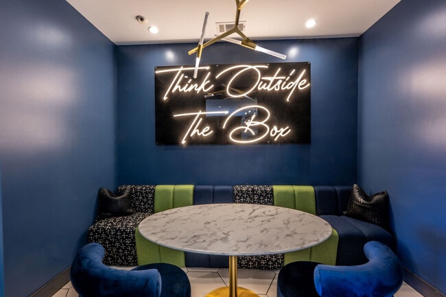 Photo - Halstead Marlborough