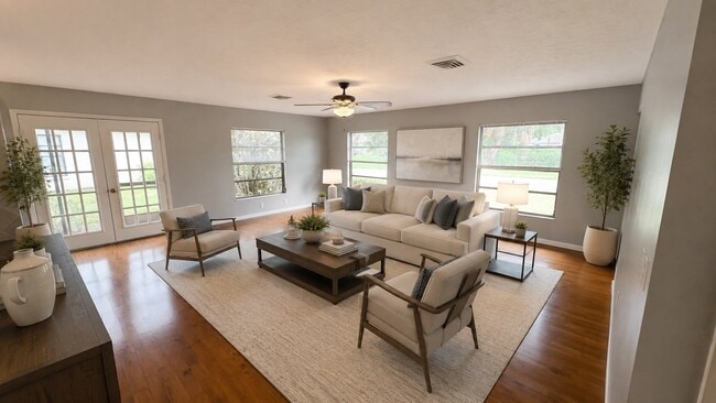 5001 Vivienda Way