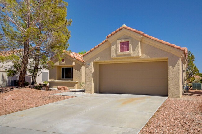 SUN CITY SUMMERLIN SINGLE FAMILY HOME - SUN CITY SUMMERLIN SINGLE FAMILY HOME