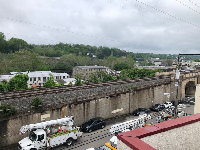 Photo - 4041 Cresson St