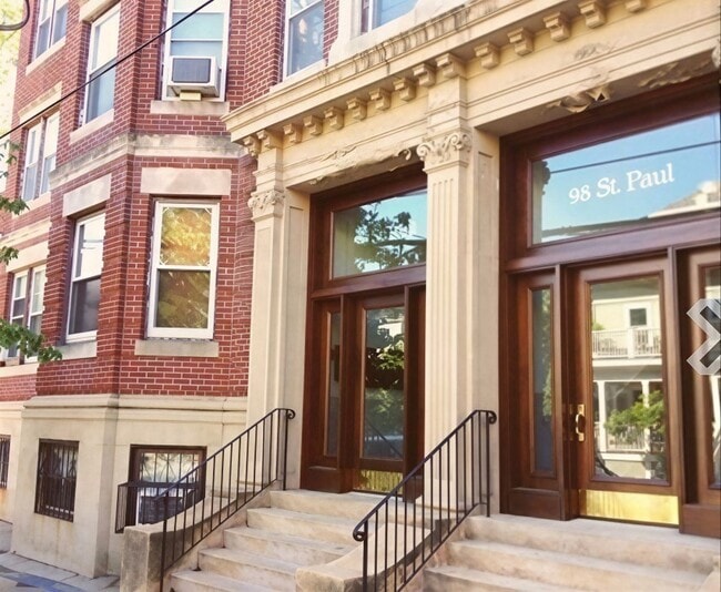 Building Photo - 96 St Paul St Unit 2