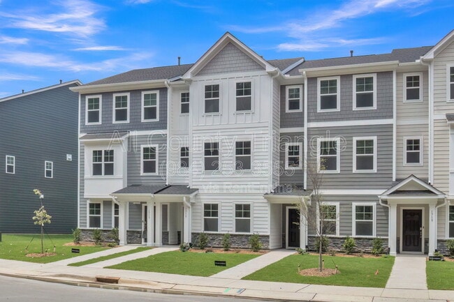 Photo - 1715 Chirping Trl