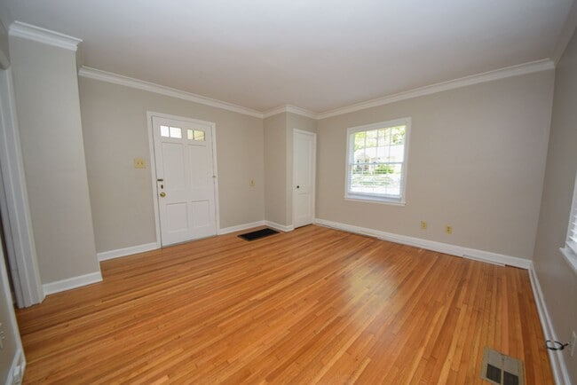 Photo - Charming 1 bed, 1 bath duplex.