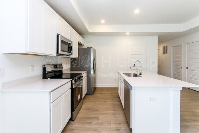 Photo - 8831 Georgina St