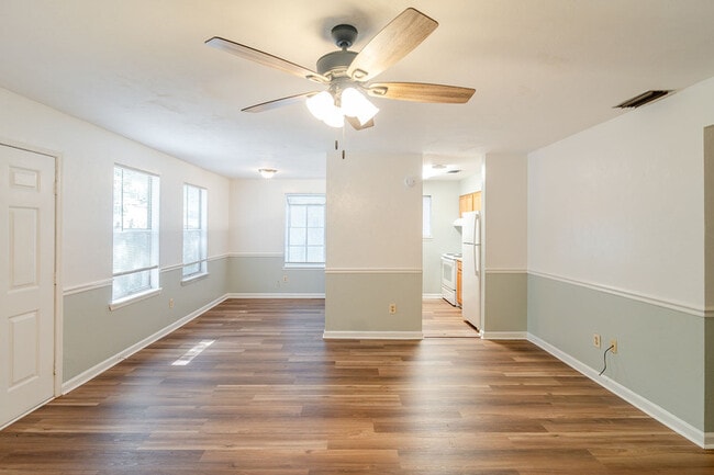 Photo - 1818 Sylvan Ct