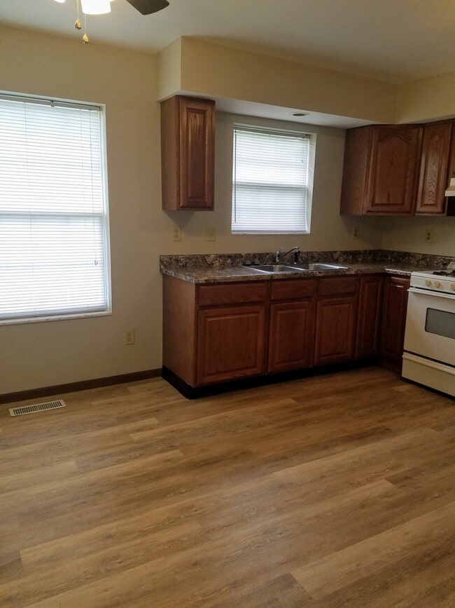 Photo - 101 S Bryan St Unit B