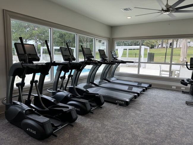 Laurelwood Apartment Homes