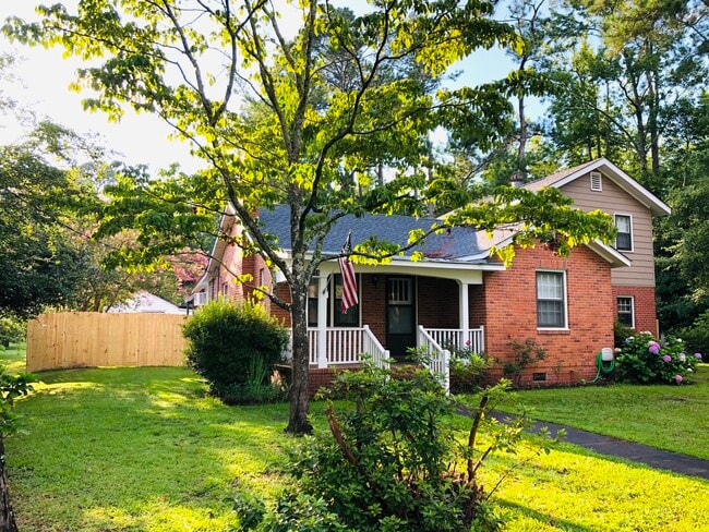 Building Photo - 118 Sebrell Ave