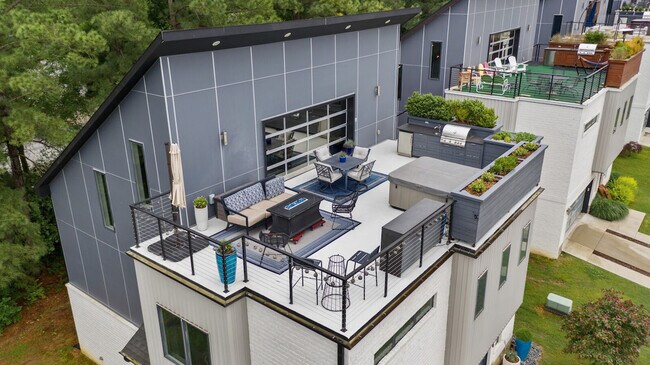 1588 N Desoto Pl Unit SI ID1221851P