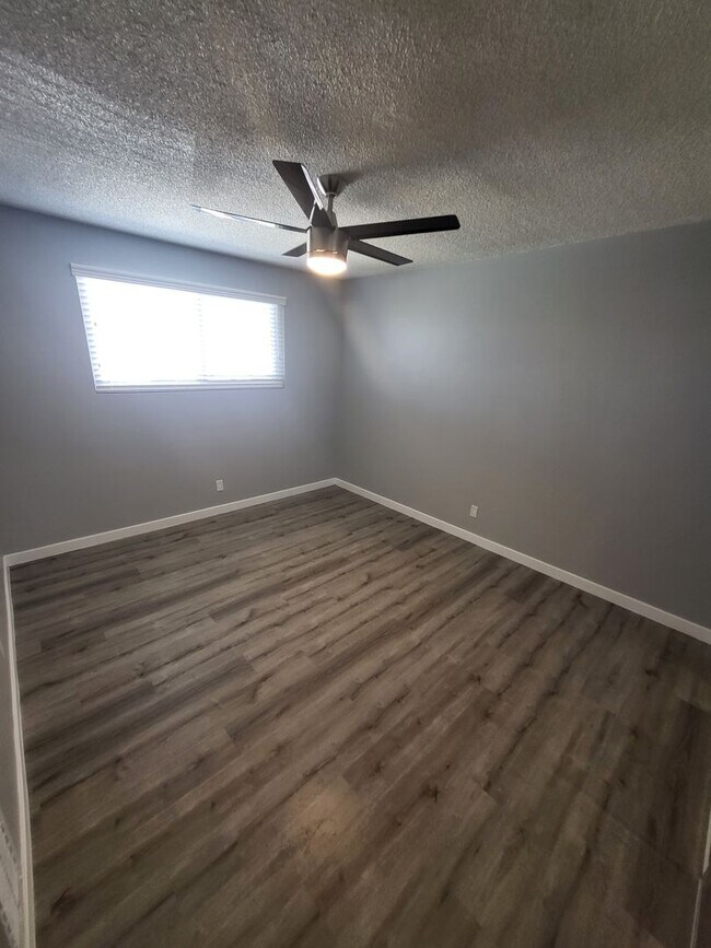 721 Venice Way