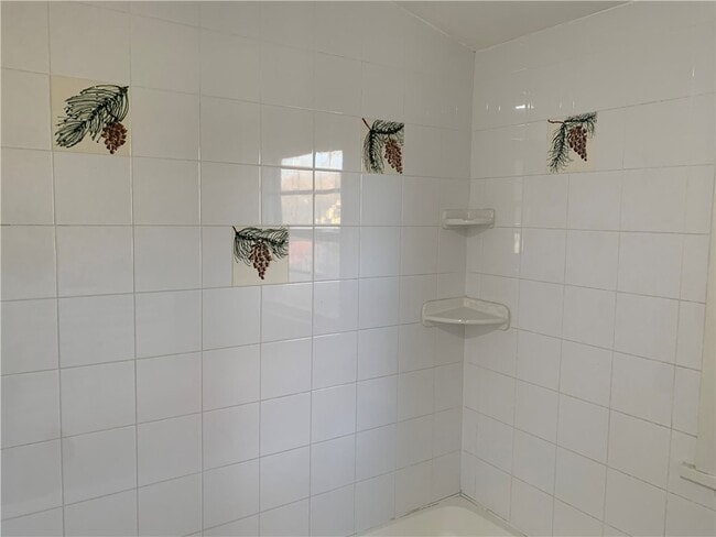 Photo - 80 Abington Rd