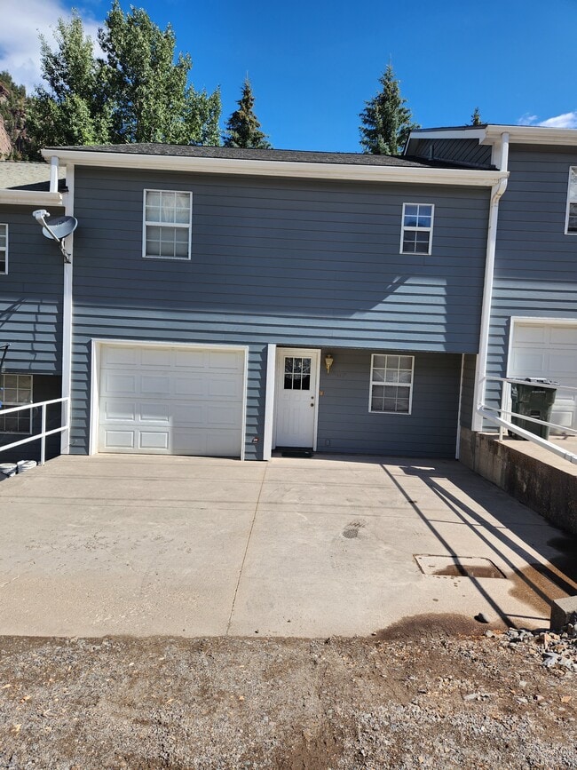 Photo - 107 5th Ave