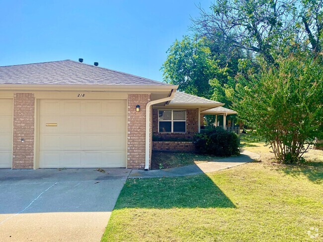 Building Photo - Peaceful 2 Bed, 1 Bath in Edmond Rental