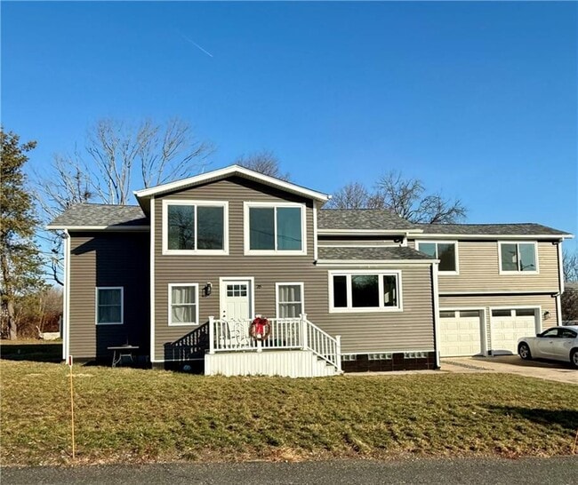 Building Photo - 28 Kitchener St