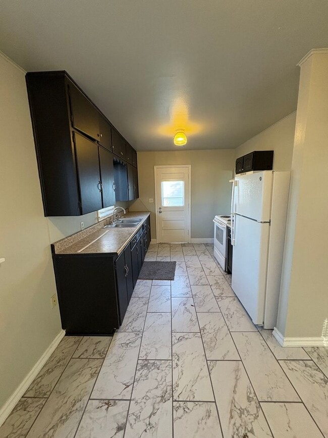 Photo - 1730 S Hudson Dr