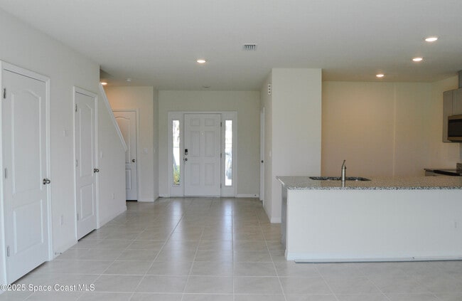 2712 Golden Trout Ln