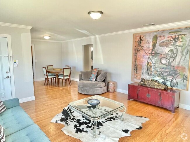Building Photo - 600 7th Ave Rental
