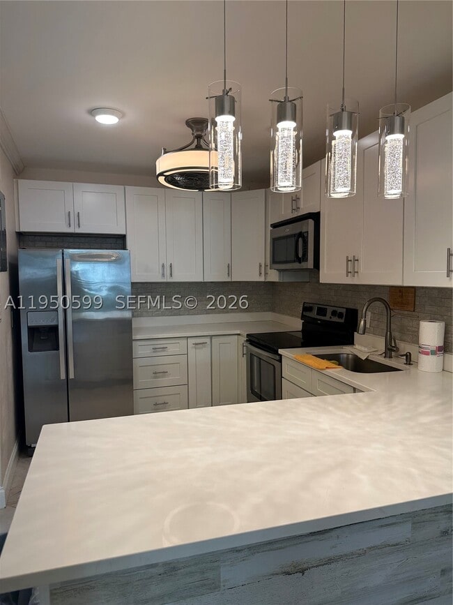 Photo - 2731 NE 14th St Unit 205