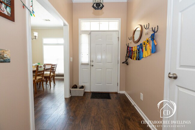 Photo - 2981 Waterhill Dr